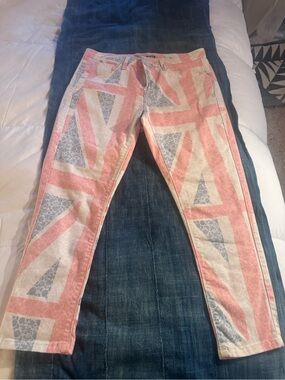 Women’s Patterned Skinny Jeans in faded red, white and blue.